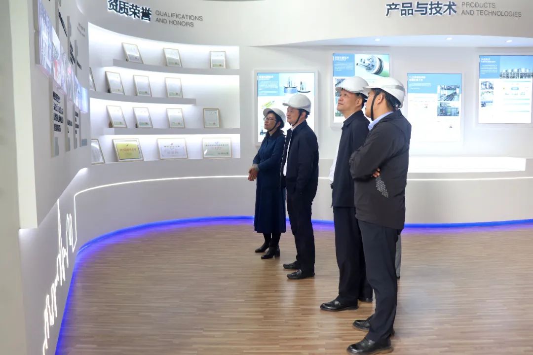 首創(chuàng)環(huán)境、東方電氣領(lǐng)導(dǎo)聯(lián)袂考察碩特環(huán)保