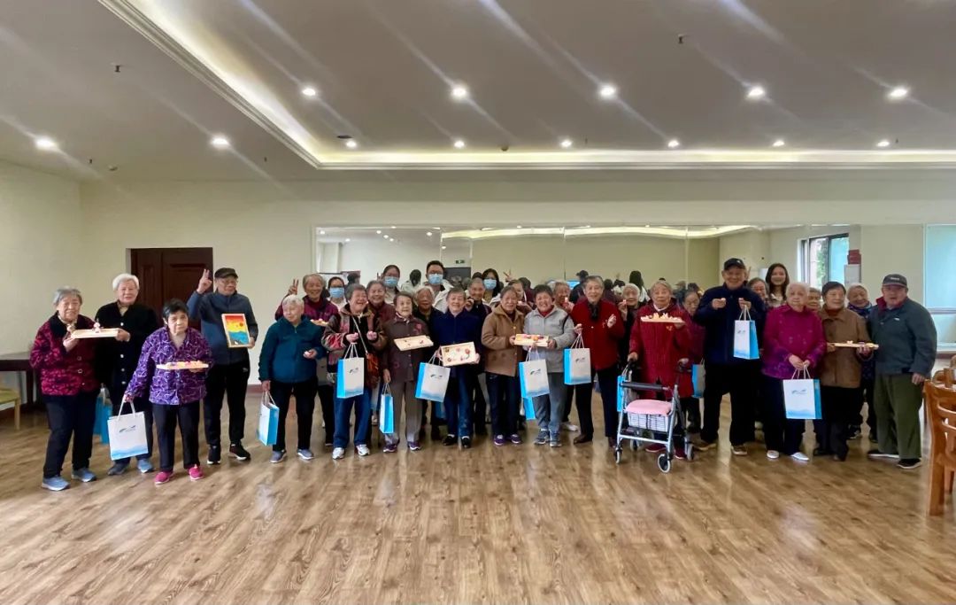 攜手共筑愛心橋梁 ——碩特科技溫情慰問成都市第一社會福利院